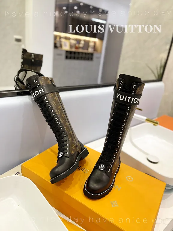 Louis Vuitton Shoe 